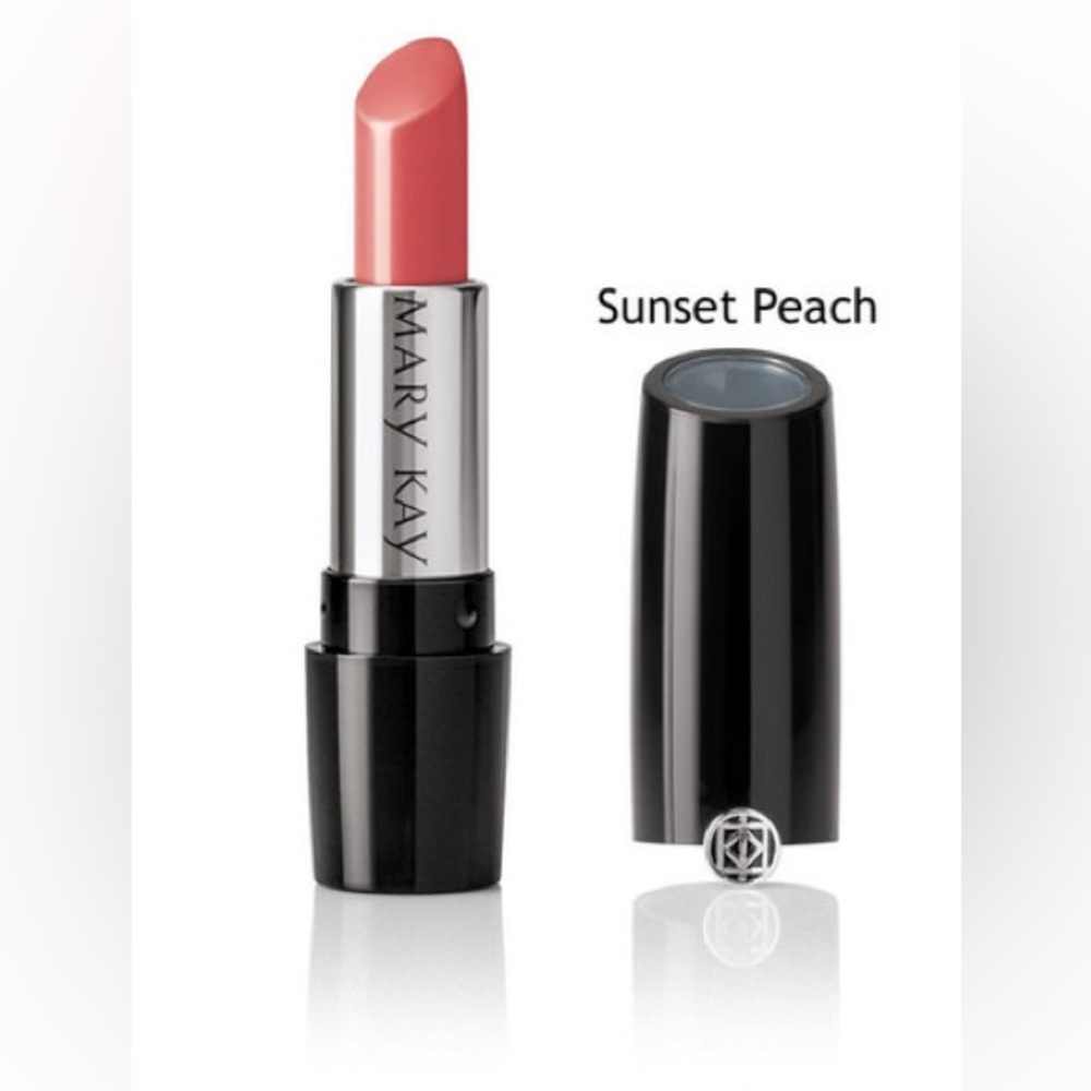 MaryKay Gel Semi-Shine Lipstick (Sunset Peach)